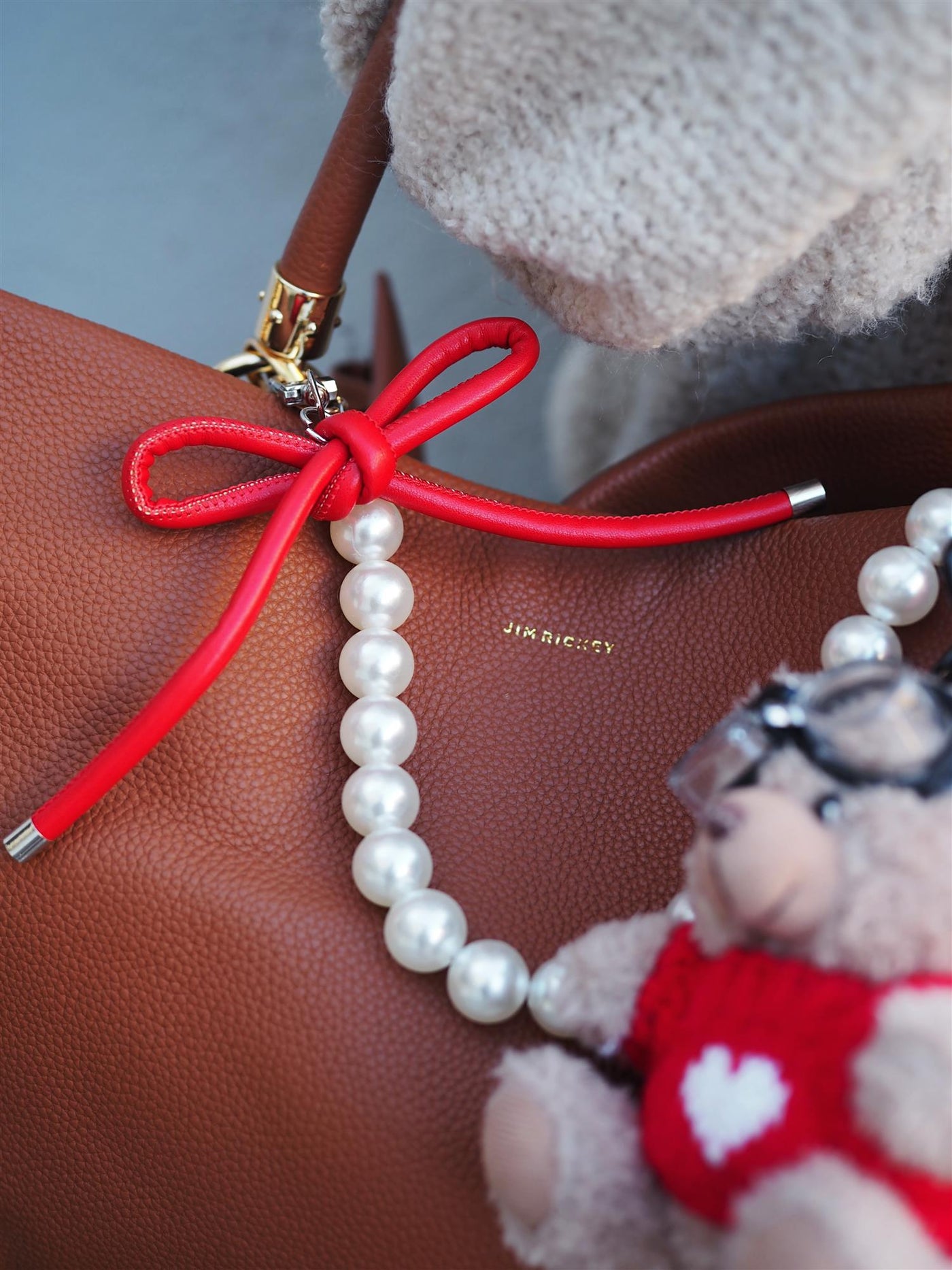 Bow Charm Red