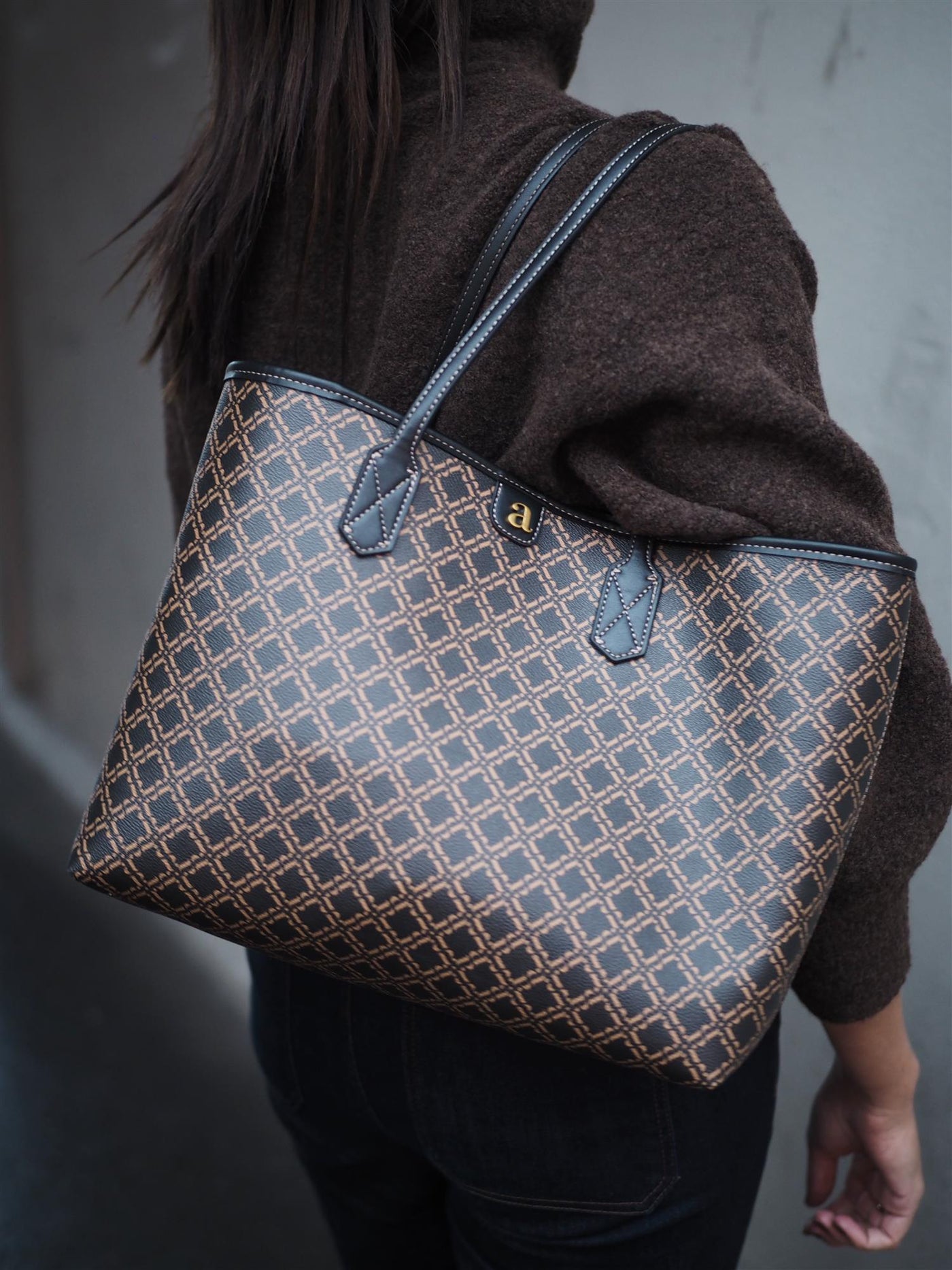 Ultimate Monogram Tote Black