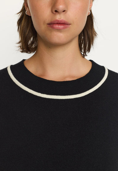 Flora Knit