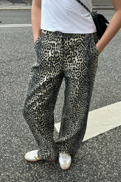 Becca Pants Leo Print