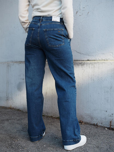 Brooke French Jeans Wash Middark Nottingham