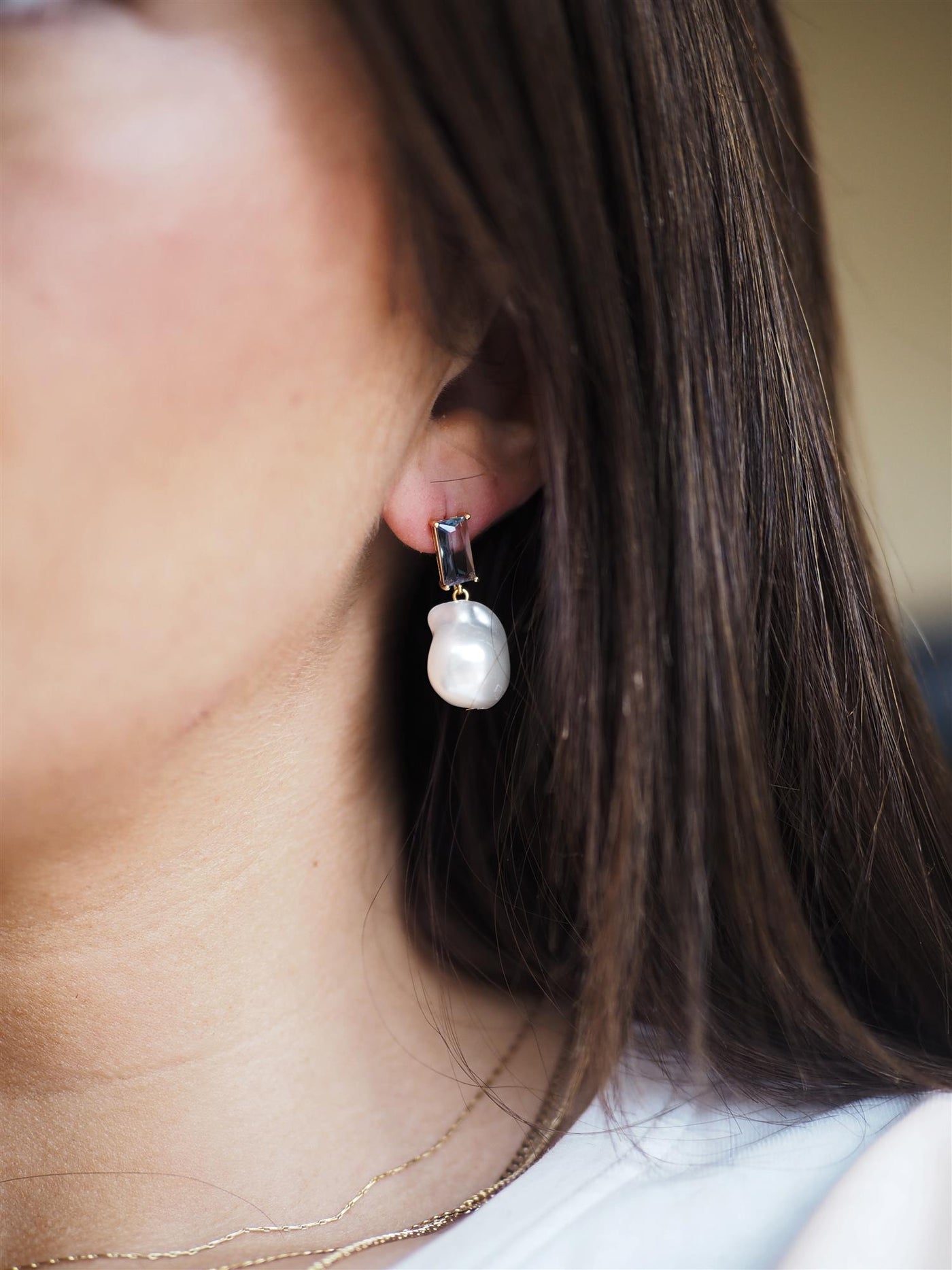 Baguette & pearl drop earrings
