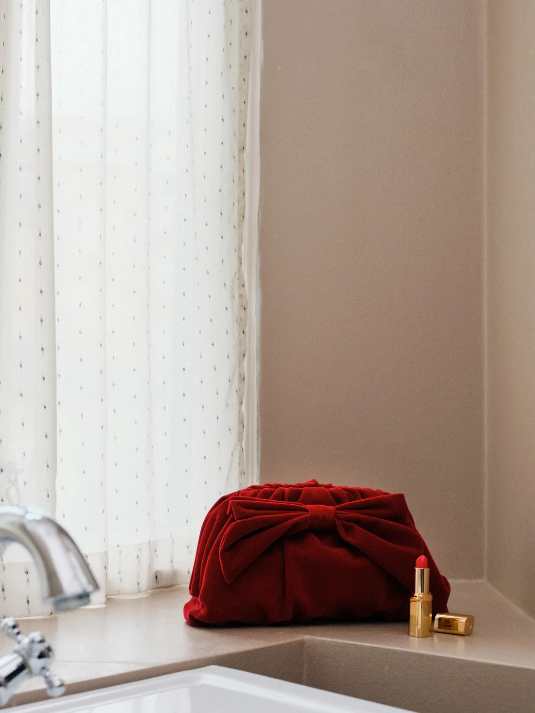 Velvet Bonita Bag Savvy Red
