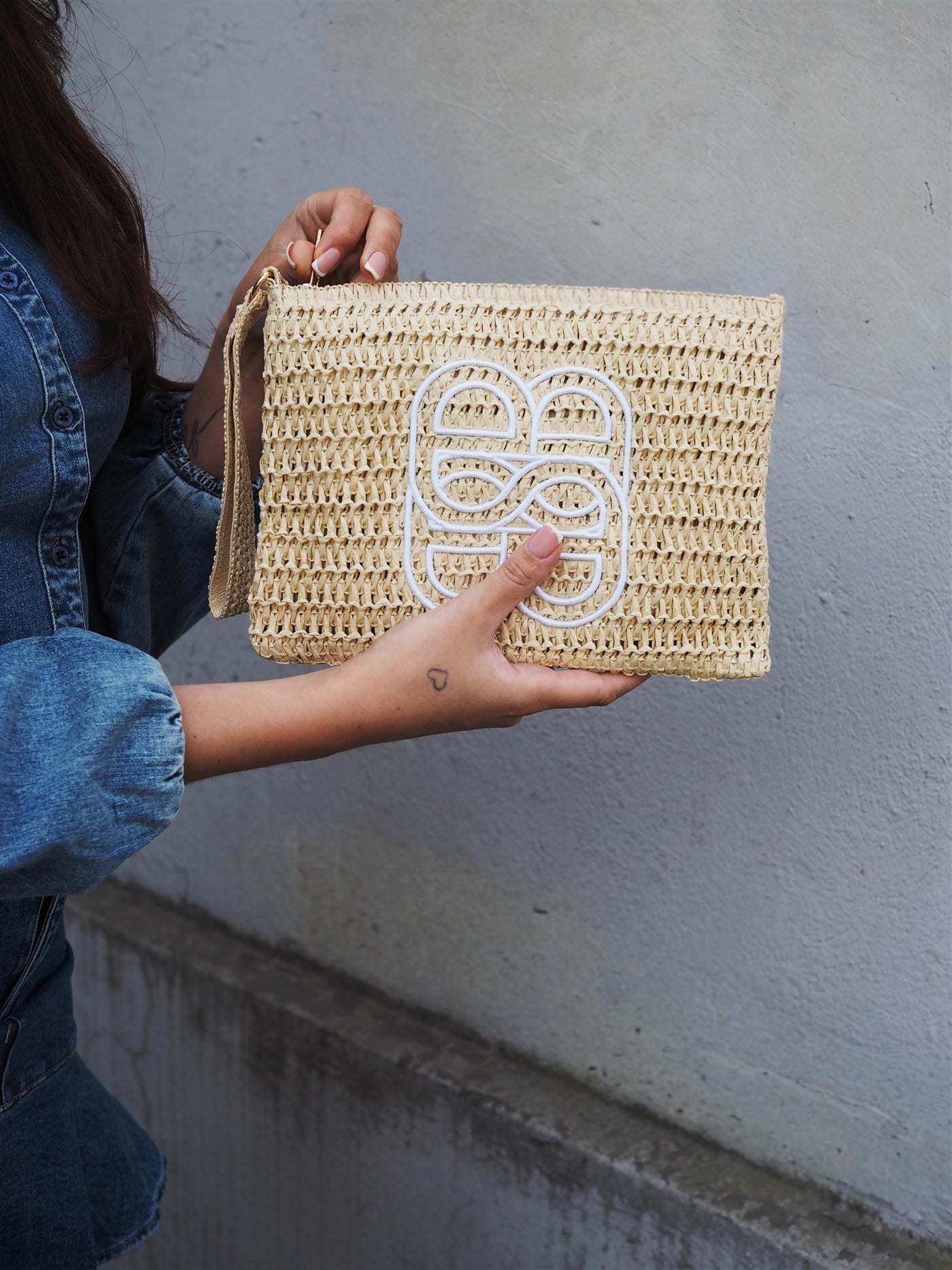 Mim Straw Clutch
