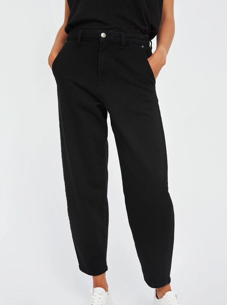 Alba 241 black
