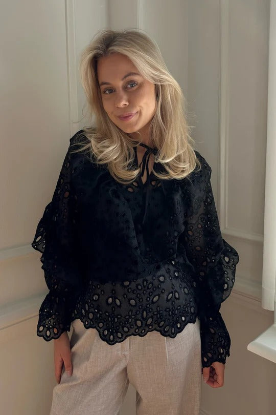 Malou blouse black