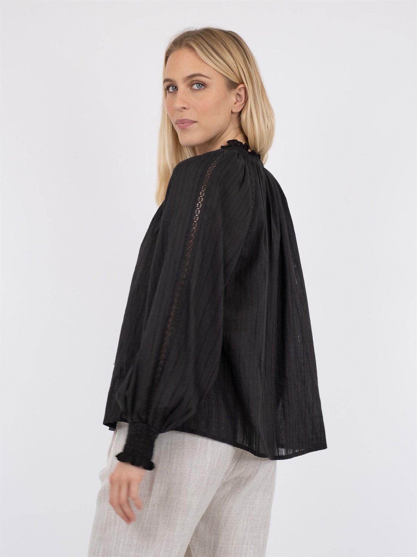 Stimma Blouse Black