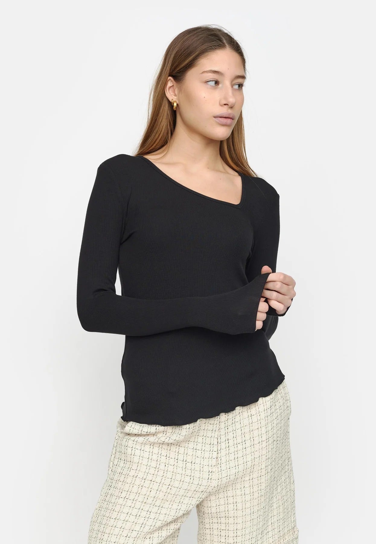 Fenja Asmmetrical Top Black