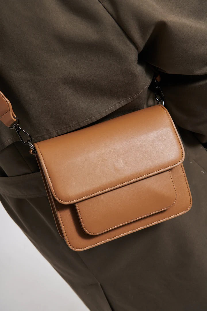 Cayman Pocket Soft Structure (Brown Nude)