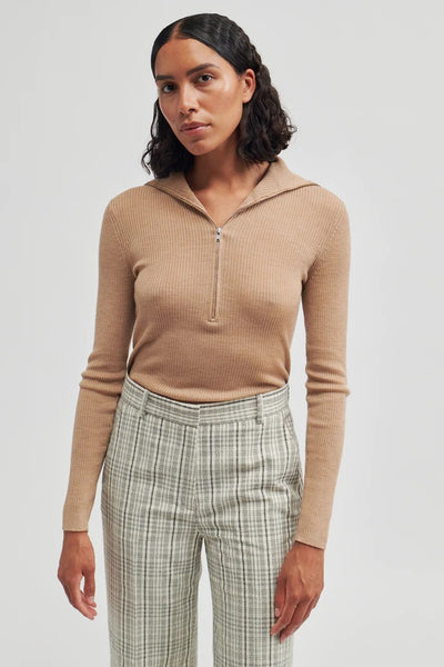 Abida Knit T-Neck Brown