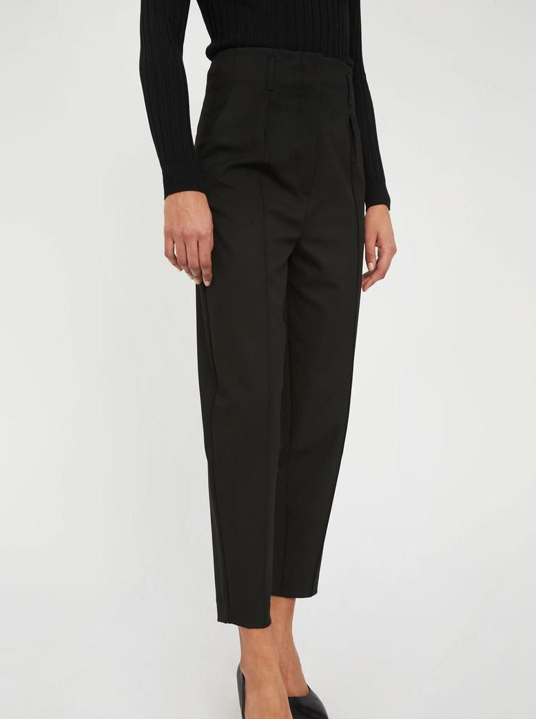 Hailey 285 Black