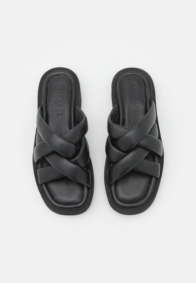 Sienna Black