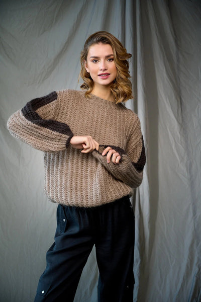 Noel Knit Sweater Camel/Dark brown
