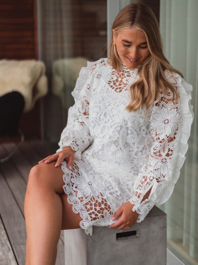 Mira dress white